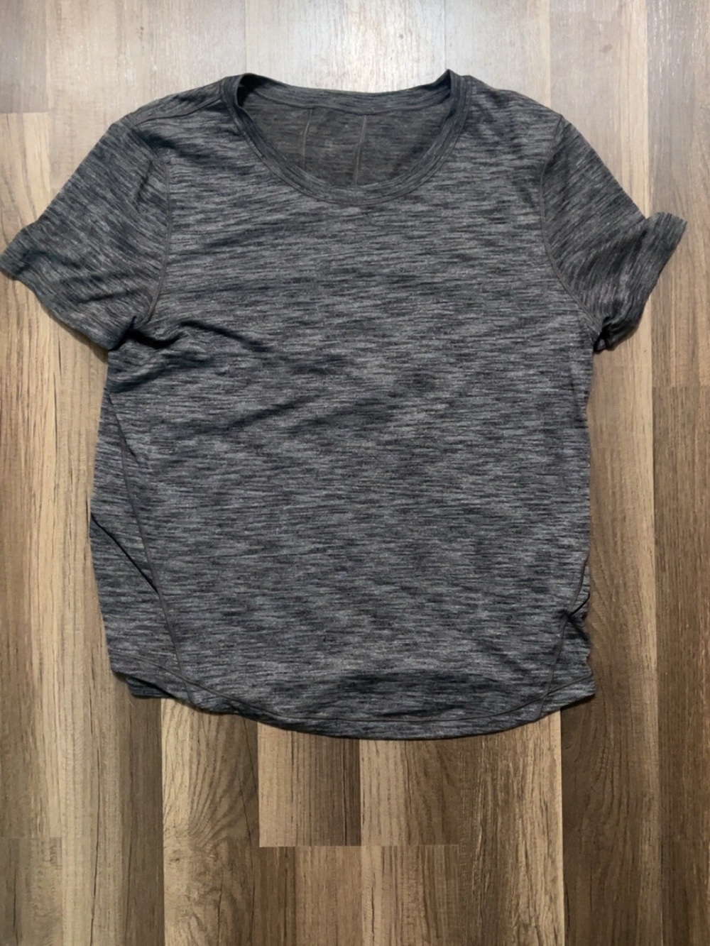 LULULEMON Women’s Gray Large Shirt